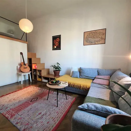 Cosy Loft Apartment *